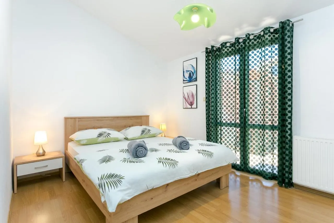 Apartments With A Parking Space Trogir - 20874