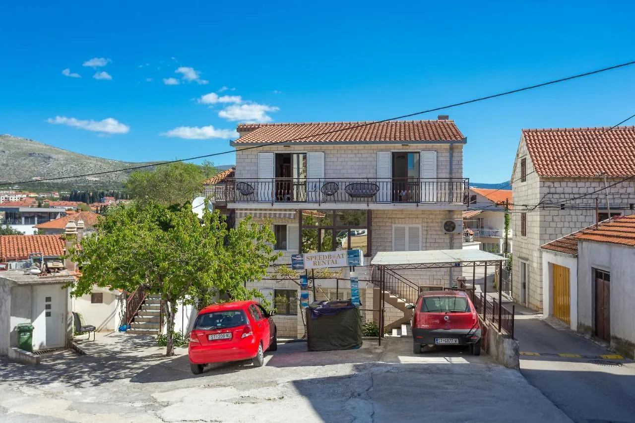 Apartments With A Parking Space Trogir - 20874