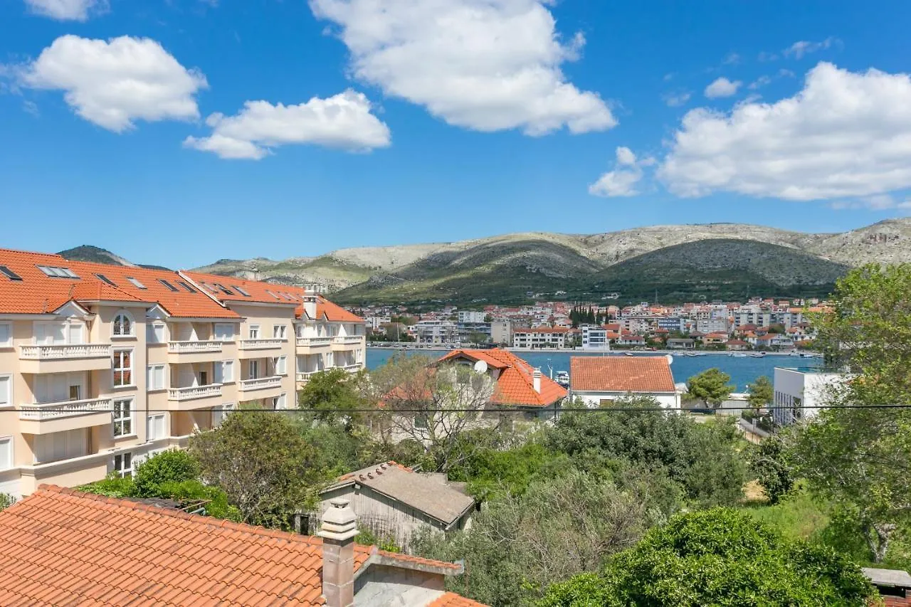Apartments With A Parking Space Trogir - 20874